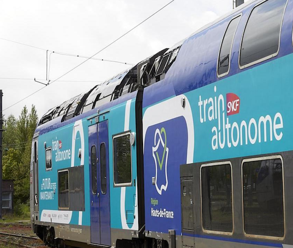 Les trains sont lanc?�s sur les rails d�??une autonomie compl?�te